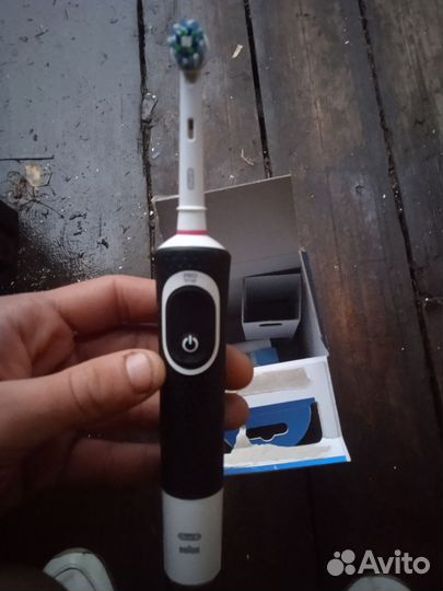 Зубная щетка oral b