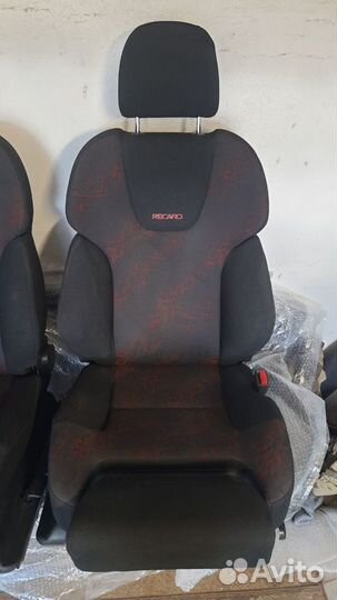 Сиденье Recaro