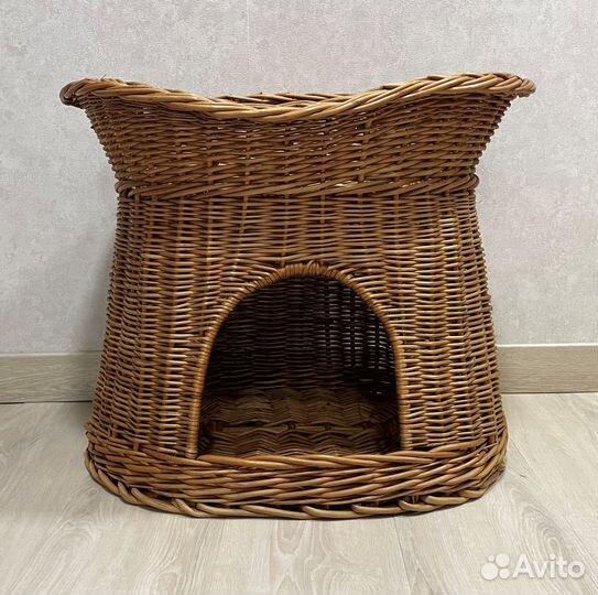 Домик для кота или собаки мелкой породы