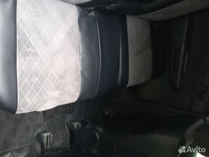 Toyota Wish, 2003