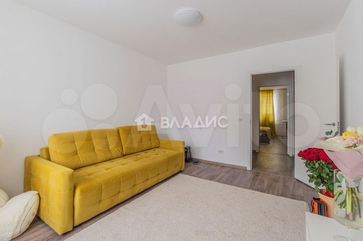 2-к. квартира, 53 м², 1/12 эт.