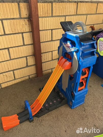 Парковка-гараж хот вилс