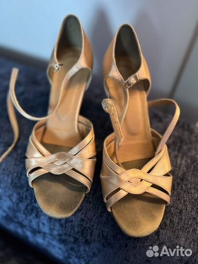 2 пары танцевальных туфель 23,5 и 25 см