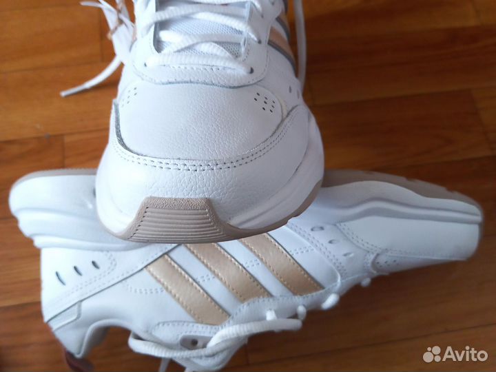 Оригинальные кроссовки Adidas S