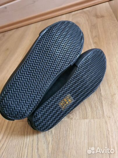 Ботинки кеды Guess 32 для девочки Новые