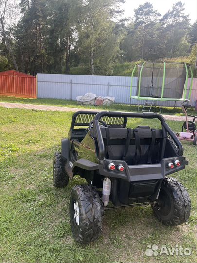 Внедорожник на радиоуправлении Mercedes-Benz