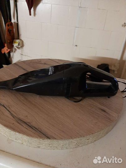 Автомобильный пылесос