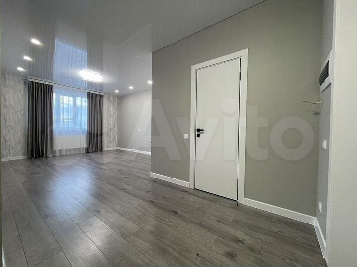 2-к. квартира, 56 м², 18/18 эт.