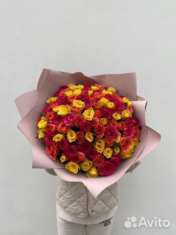 101 роза микс в оформлении