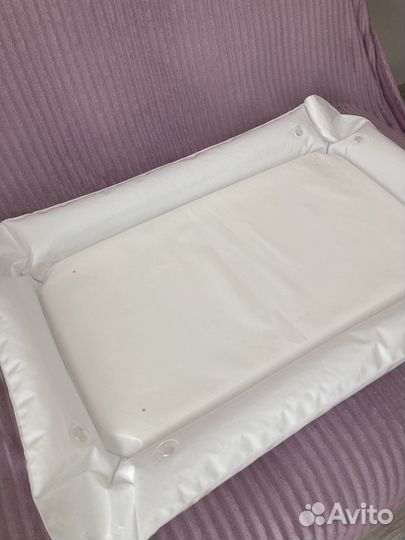 Надувной матрасик на пеленальный стол Икеа белый