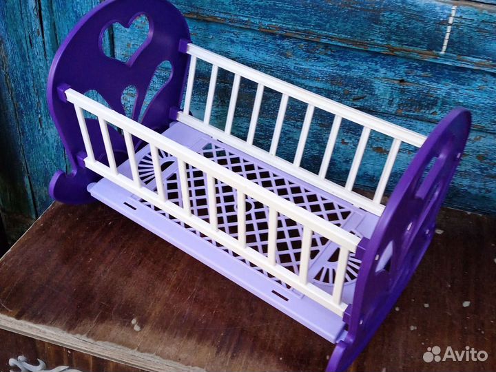 Кроватка и коляска