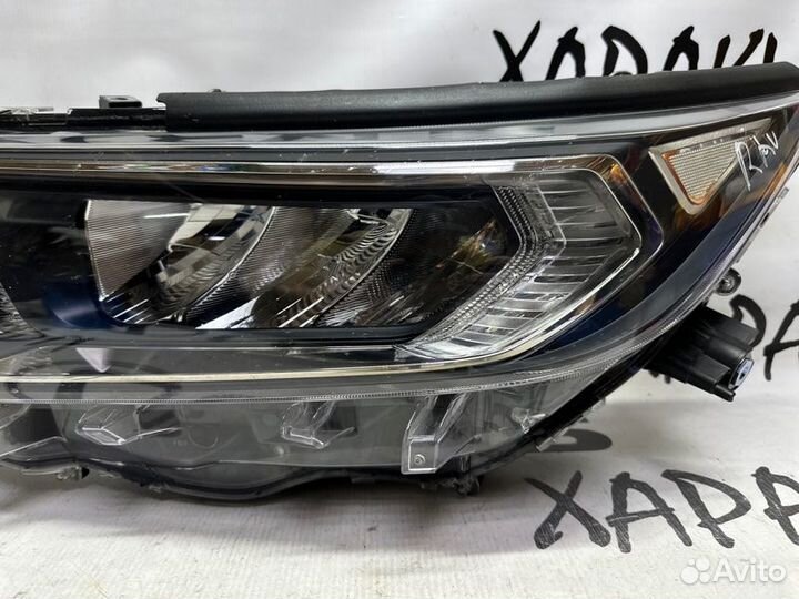 Фара передняя левая Toyota Rav4 50 2019-Н.в