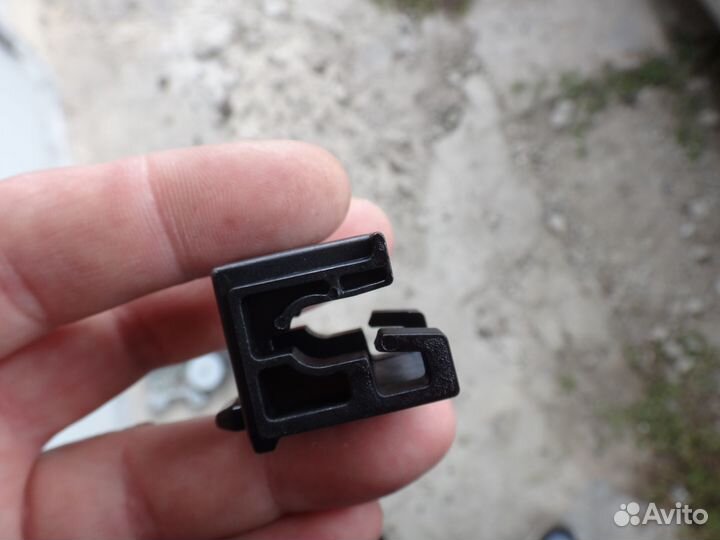 Солярис крепление фары Hyundai Solaris 2010-17