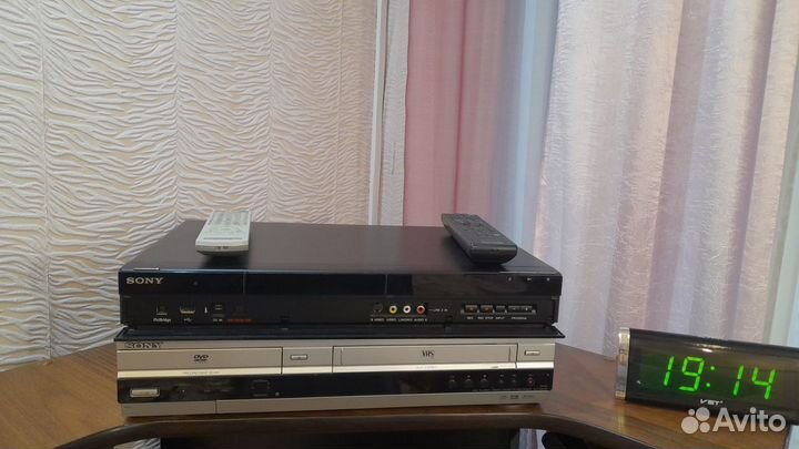 DVD-HDD Recorder RDR-AT100