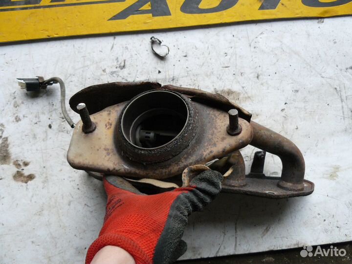 Коллектор выпускной для для Nissan Tiida C11