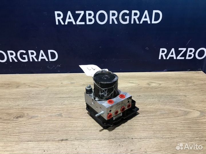 Блок abs Skoda Fabia 2 2011