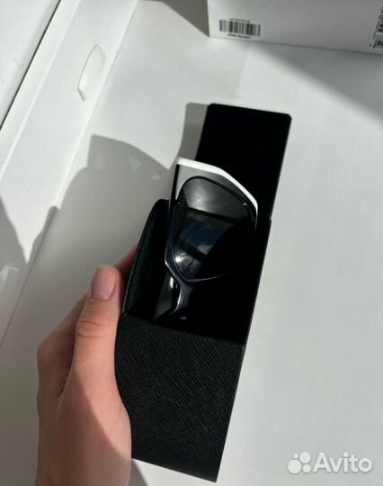 Солнцезащитные очки prada