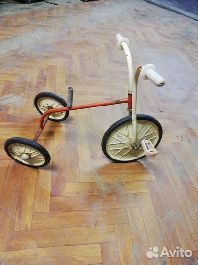 Детский велосипед из СССР