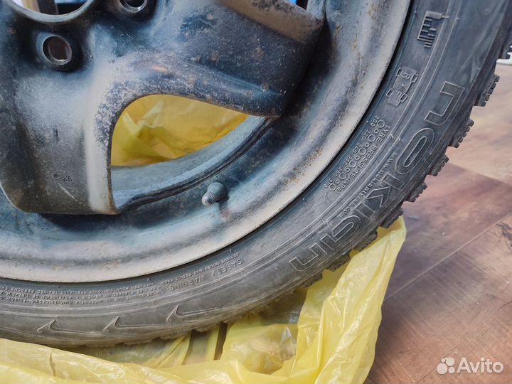 Шины Nokian. 205/55/18 с дисками. Цена за всё