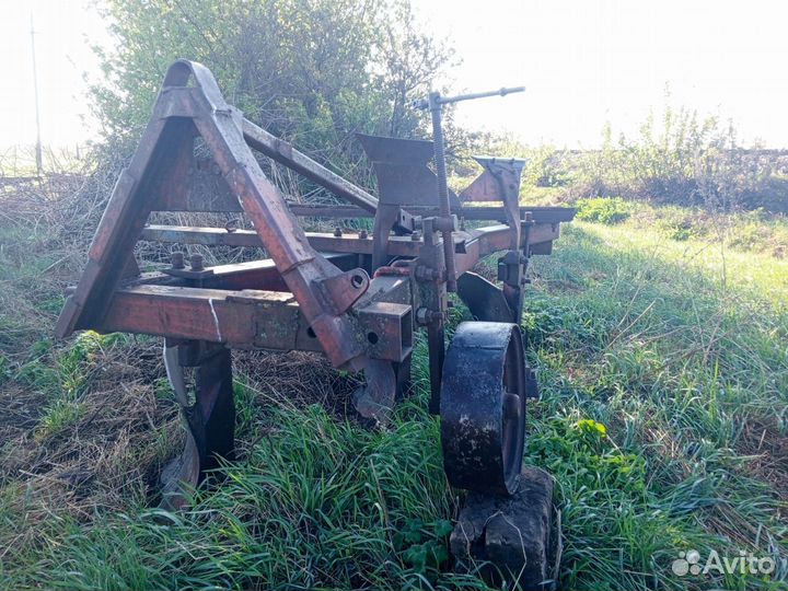 Плуг ЛесАгроМаш ПЛН-3-35, 1990