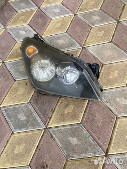 Фара на opel astra h gtc