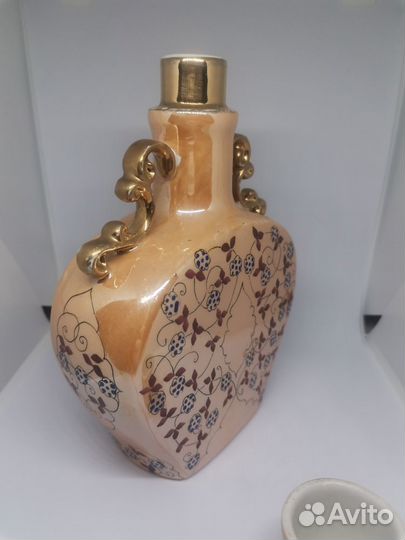 Графин глянцевый