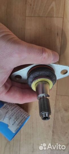 Шаровая опора BMW mini R61 R60 31109803662