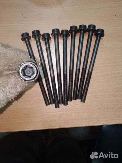 Болты гбц Ford Focus 2 1,8