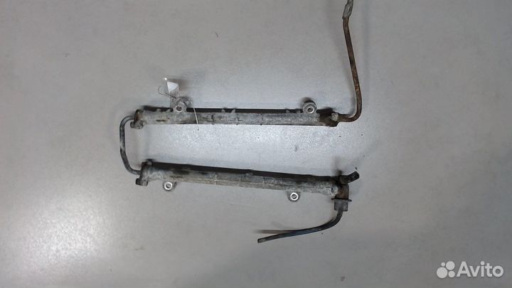 Рампа топливная Mitsubishi Pajero, 1998