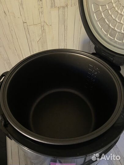 Мультиварка polaris pmc 0570ad