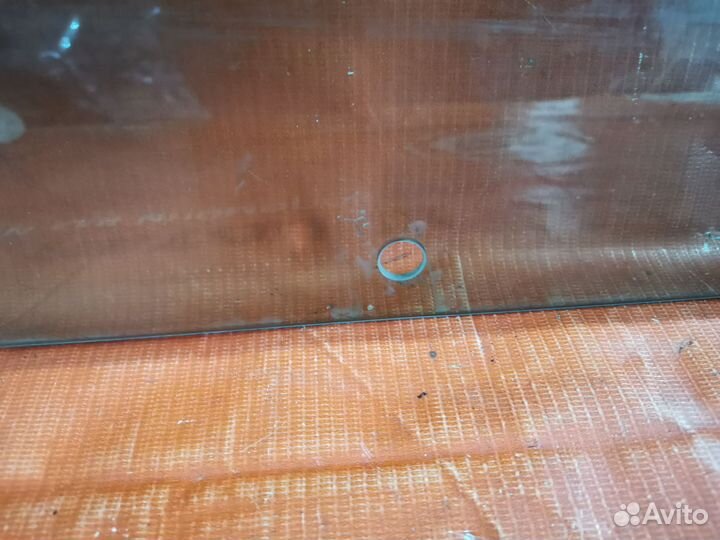 Стекло переднее правое Renault Megane 2