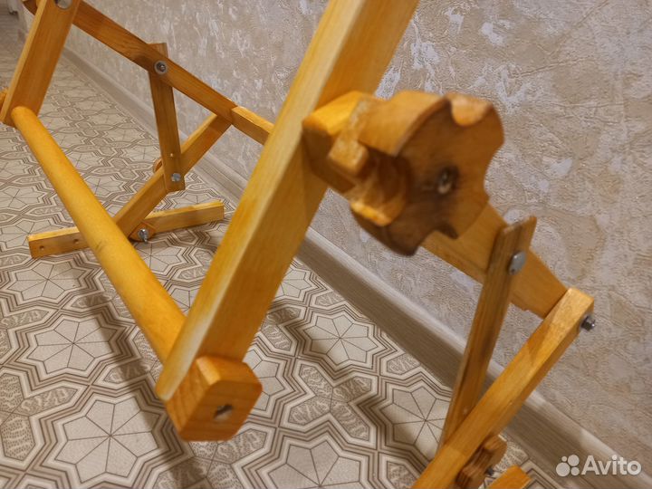 Станок для вышивания диванный