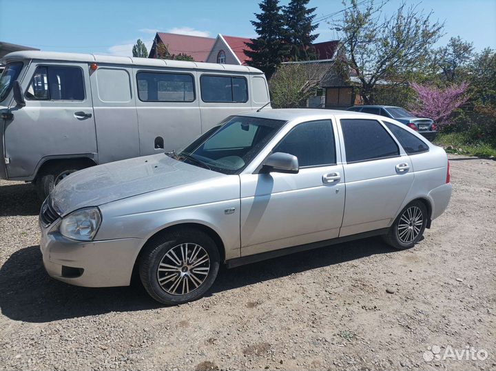 Приора на запчасти priora