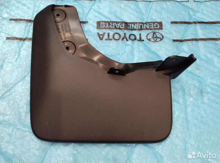 Брызговик Рав 4 5 задний левый Оригинал NEW 19-23