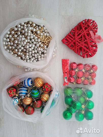 Елочные игрушки