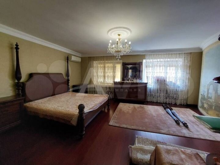 4-к. квартира, 152 м², 3/5 эт.