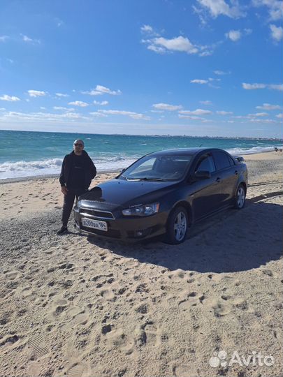 Крыло митсубиси лансер