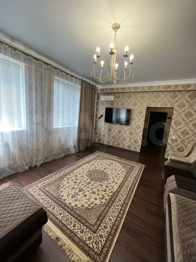 2-к. квартира, 90 м², 2/5 эт.