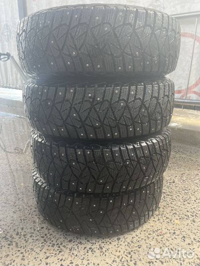 Goodyear Ultragrip 600 195/65 R15 94T