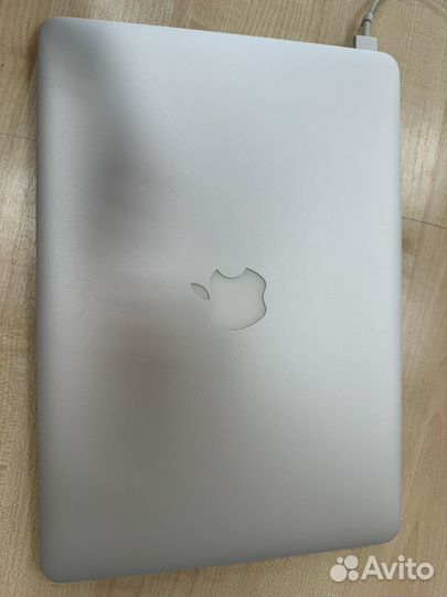 Apple MacBook Air 13 early 2014 i5 256gb