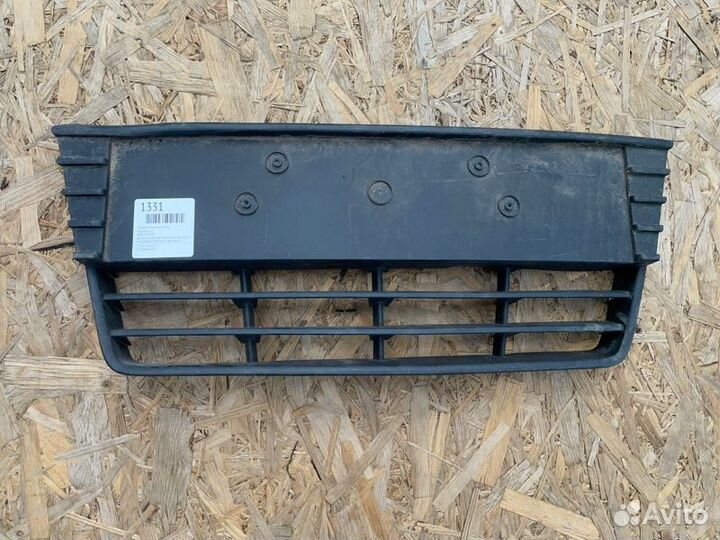 Решетка бампера передняя Ford Focus 3