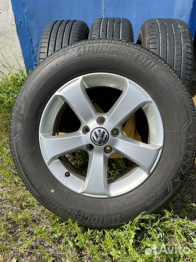 Продам резину Bridgestone 215/65/16 дисками