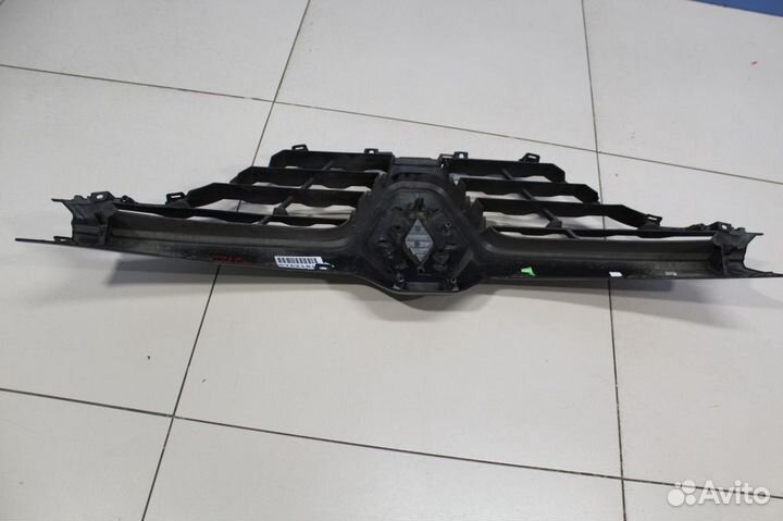 Решетка радиатора Renault Kaptur 2016