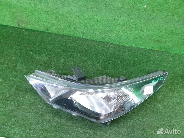 Фара левая Hyundai Solaris