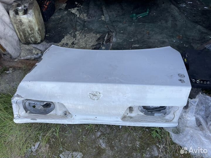 Крышка багажника toyota mark 2 100
