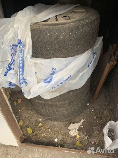 Goodyear UltraGrip Extreme 205/55 R16