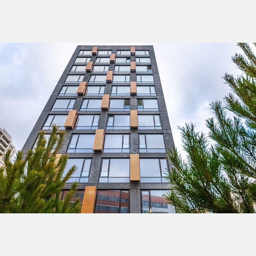 4-к. квартира, 129,9 м², 7/8 эт.