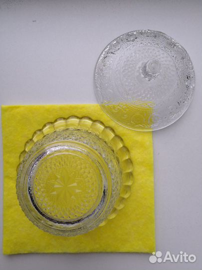 Сахарница с крышкой рифленое ажурное стекло СССР