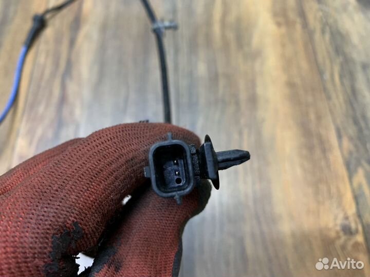 Infiniti Q50 (V37) Датчик ABS передний LH RH