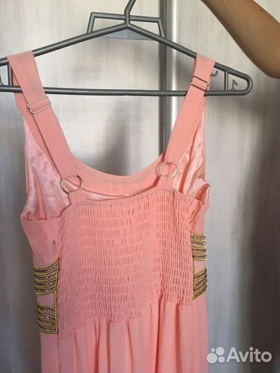 Два вечерних платья и деловой сарафан